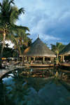 La Pirogue Hotel 